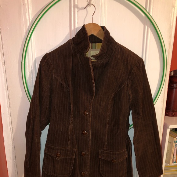 It’s really good spring jacket. Almost brand new - Picture 2 of 3